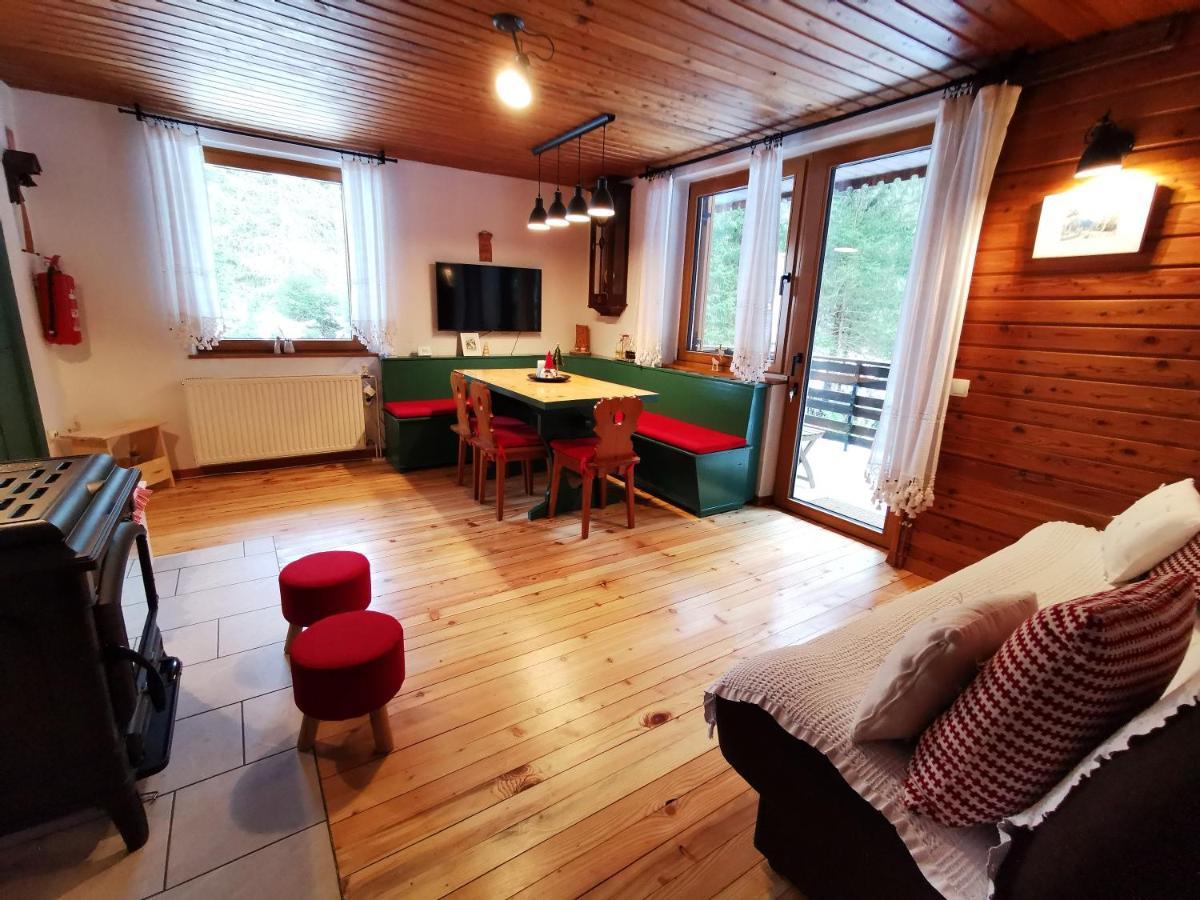 Chalet Via Mons มอยสตรานา ภายนอก รูปภาพ