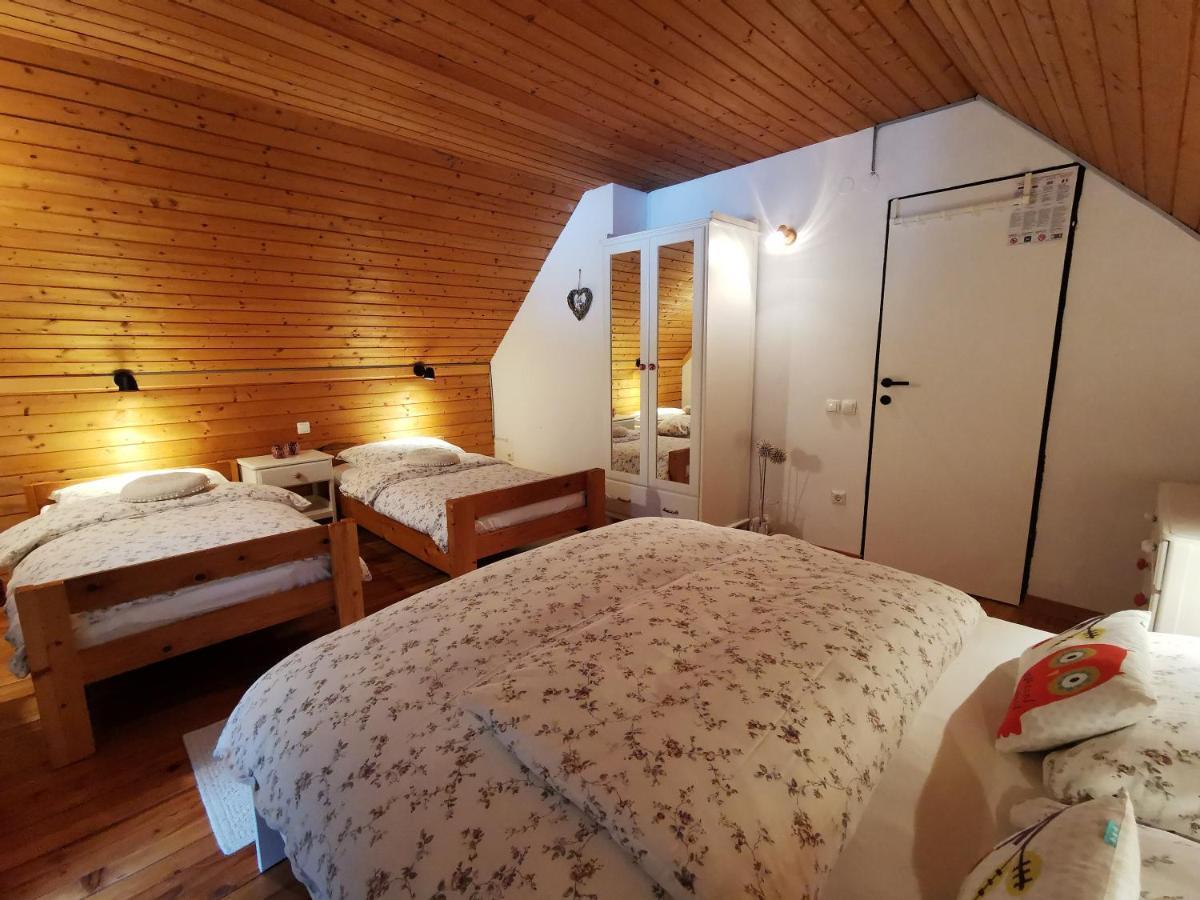 Chalet Via Mons มอยสตรานา ภายนอก รูปภาพ