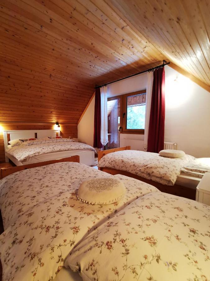 Chalet Via Mons มอยสตรานา ภายนอก รูปภาพ